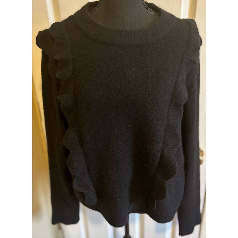 Vero Moda Sweater Size Medium